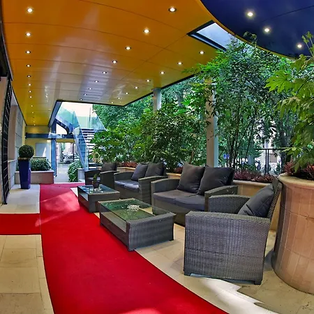 Отель Park 4*