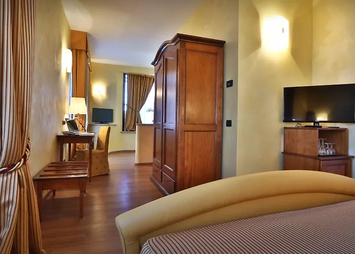 摩德纳中央公园酒店 酒店 摩德纳