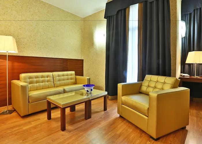 摩德纳中央公园酒店