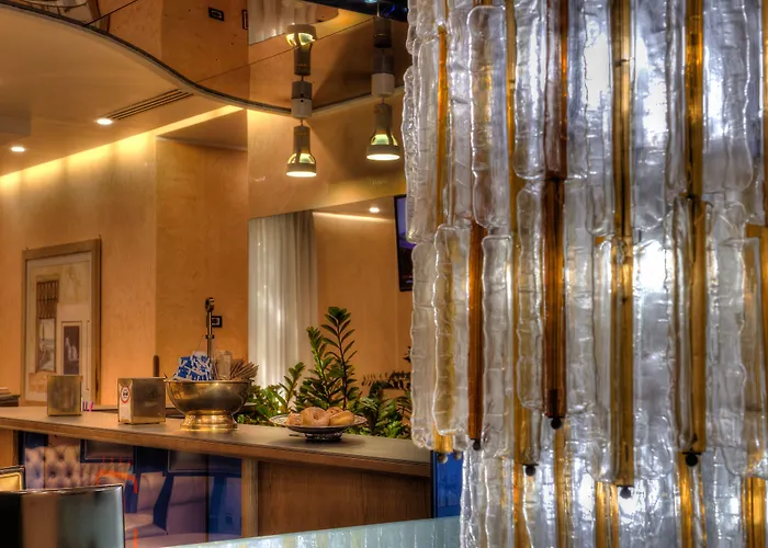 摩德纳中央公园酒店 酒店