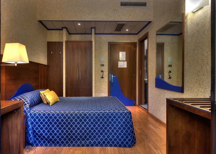 摩德纳中央公园酒店 酒店 4*