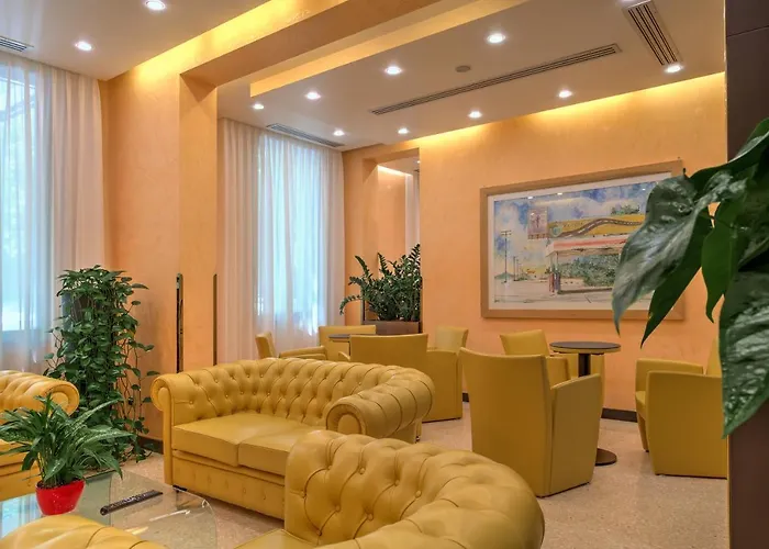 摩德纳中央公园酒店 酒店