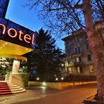 Park 4* مودينا